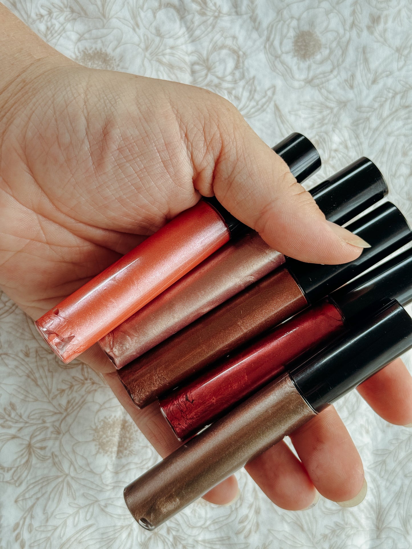 organic lip glosses